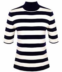 philo-sofie_FS2018_Cashmere Rollkragen-Pulli dreiviertel black-white_EUR 179.jpg