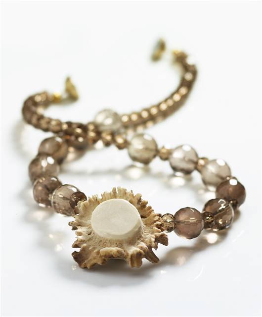 Die wilde Kaiserin_HW17_Collier Rehrose_Rauchquarz_EUR 159.jpg