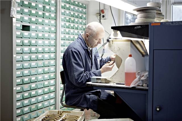VIU_Produktion_Manufaktur in den Dolomiten (6).jpg