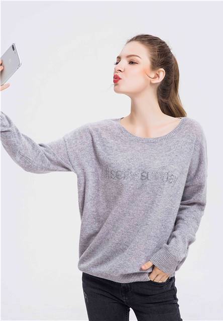 Look 17-Philo-Sofie Cashmere 359,00 PS1804H7 #selfiesunday#.jpg